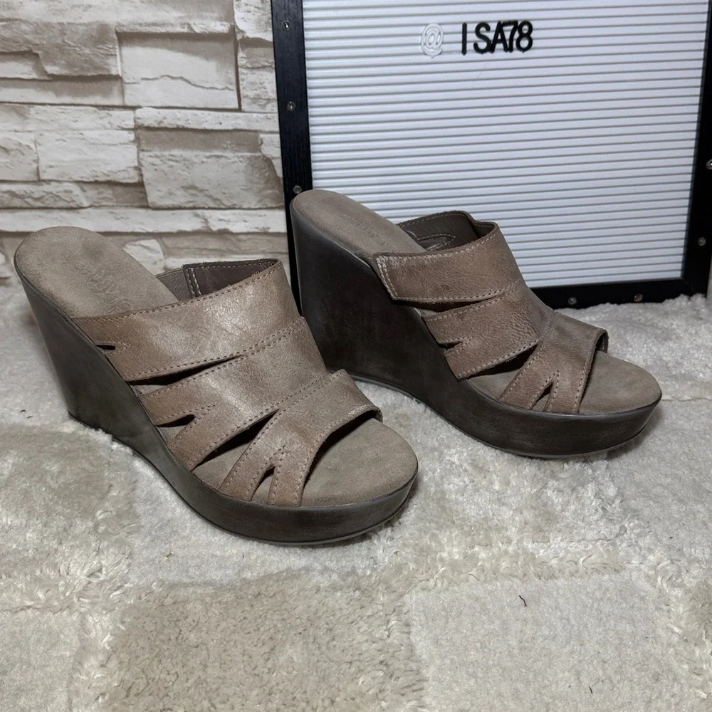 CATHY JEAN Brazil Leather Stylish Brown Wedge Sandals